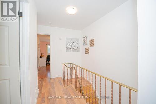 31 - 400 Mississauga Valley Boulevard, Mississauga, ON - Indoor Photo Showing Other Room