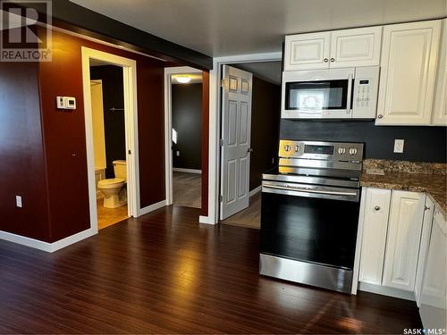 502 Main Street, Lampman, SK - Indoor Photo Showing Kitchen