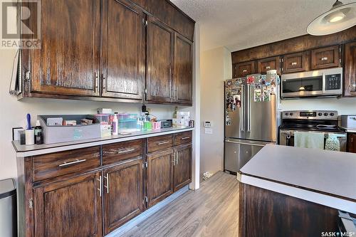 358 Rodenbush Drive, Regina, SK - Indoor Photo Showing Kitchen