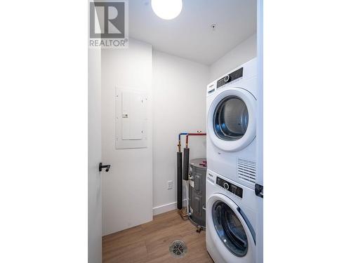 514 Victoria Street Unit# 209, Nelson, BC - Indoor Photo Showing Laundry Room