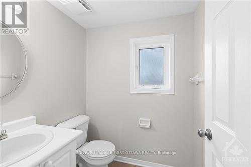 104 Bloomingdale Street, Ottawa, ON - Indoor Photo Showing Bathroom