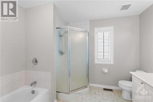 104 Bloomingdale Street, Ottawa, ON - Indoor Photo Showing Bathroom