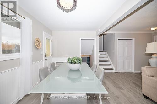 7405 Susan Crescent, Niagara Falls (220 - Oldfield), ON - Indoor Photo Showing Dining Room