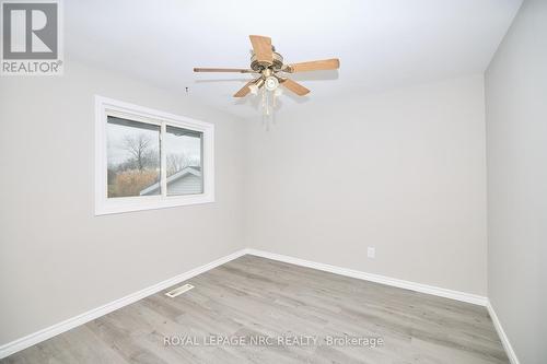 7405 Susan Crescent, Niagara Falls (220 - Oldfield), ON - Indoor Photo Showing Other Room