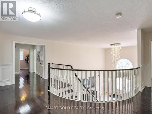 805 Lockwood Circle, Newmarket, ON - Indoor Photo Showing Other Room