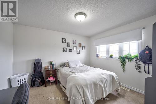 58 Sovereigns Gate, Barrie, ON - Indoor Photo Showing Bedroom