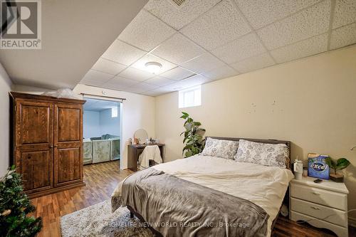 58 Sovereigns Gate, Barrie, ON - Indoor Photo Showing Bedroom