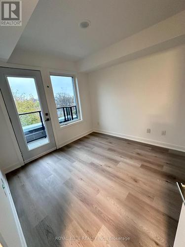 1475 O'Connor Drive, Toronto, ON - Indoor Photo Showing Other Room