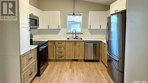 229 Milden Street, Conquest, SK - Indoor Photo Showing Kitchen With Double Sink With Upgraded Kitchen