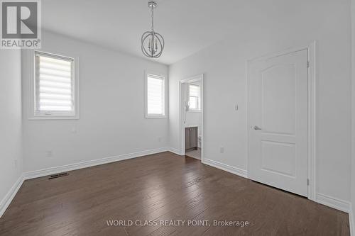 81 Wellspring Avenue, Richmond Hill, ON - Indoor Photo Showing Other Room