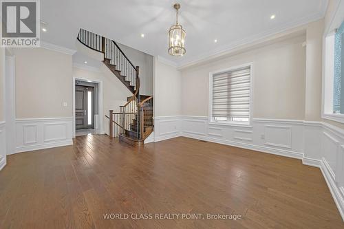 81 Wellspring Avenue, Richmond Hill, ON - Indoor Photo Showing Other Room