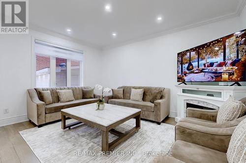 5 Haviland Circle, Brampton, ON - Indoor Photo Showing Living Room With Fireplace