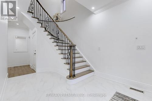 5 Haviland Circle, Brampton, ON - Indoor Photo Showing Other Room