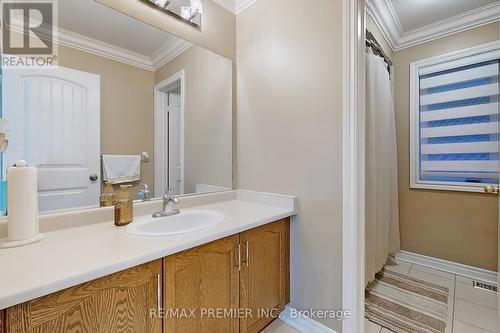 5 Haviland Circle, Brampton, ON - Indoor Photo Showing Bathroom