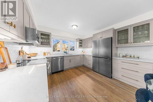 699 Mccue Drive, Oshawa, ON - Indoor Photo Showing Kitchen With Stainless Steel Kitchen