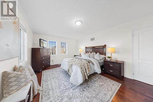 699 Mccue Drive, Oshawa, ON - Indoor Photo Showing Bedroom