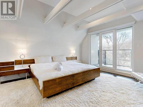 106 Plater Street, Blue Mountains, ON - Indoor Photo Showing Bedroom