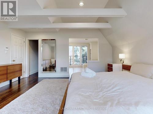 106 Plater Street, Blue Mountains, ON - Indoor Photo Showing Bedroom