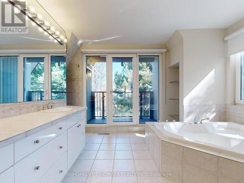 106 Plater Street, Blue Mountains, ON - Indoor Photo Showing Bathroom