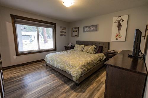 2098 Princeton/S'Land Road, Princeton, BC - Indoor Photo Showing Bedroom