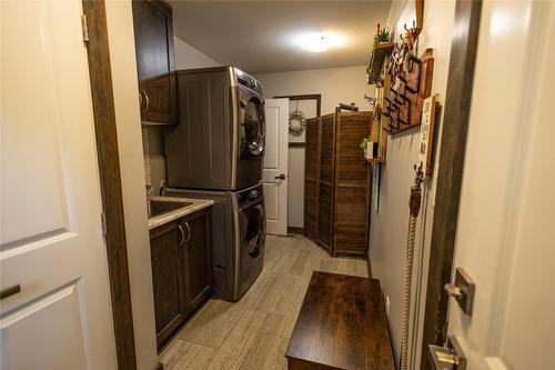 2098 Princeton/S'Land Road, Princeton, BC - Indoor Photo Showing Laundry Room