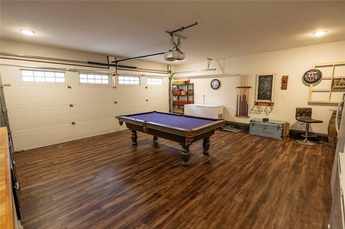 2098 Princeton/S'Land Road, Princeton, BC - Indoor Photo Showing Garage