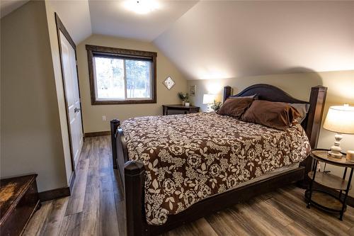 2098 Princeton/S'Land Road, Princeton, BC - Indoor Photo Showing Bedroom