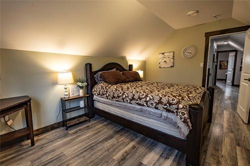 2098 Princeton/S'Land Road, Princeton, BC - Indoor Photo Showing Bedroom