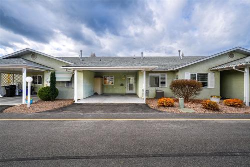 93-3900 27 Avenue, Vernon, BC - Outdoor With Facade