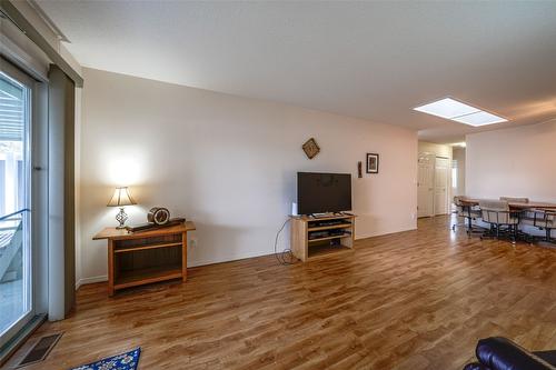 93-3900 27 Avenue, Vernon, BC - Indoor