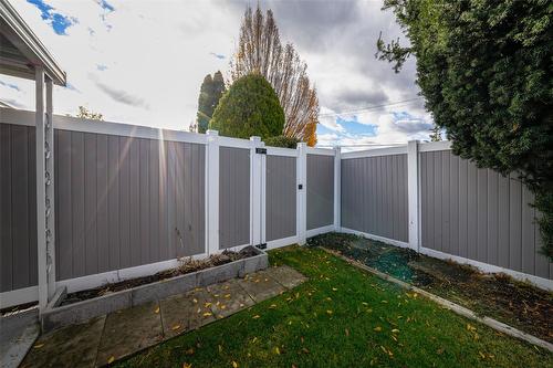 93-3900 27 Avenue, Vernon, BC - Outdoor