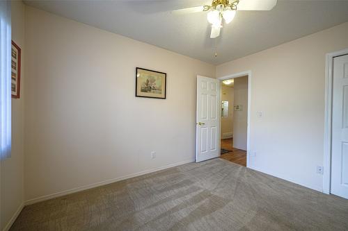 93-3900 27 Avenue, Vernon, BC - Indoor Photo Showing Other Room