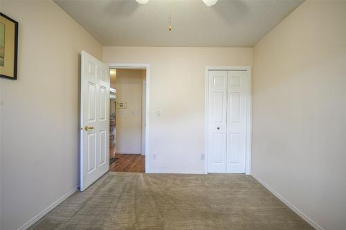 93-3900 27 Avenue, Vernon, BC - Indoor Photo Showing Other Room