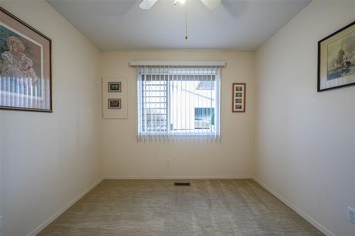 93-3900 27 Avenue, Vernon, BC - Indoor Photo Showing Other Room