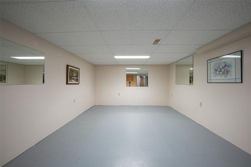 93-3900 27 Avenue, Vernon, BC - Indoor Photo Showing Basement