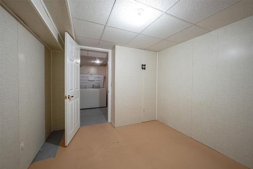 93-3900 27 Avenue, Vernon, BC - Indoor Photo Showing Other Room