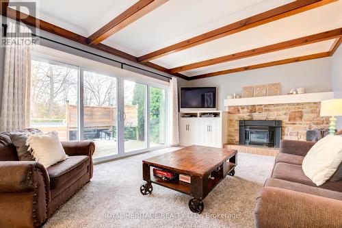 16 Wayne Crescent, Quinte West, ON - Indoor Photo Showing Living Room With Fireplace