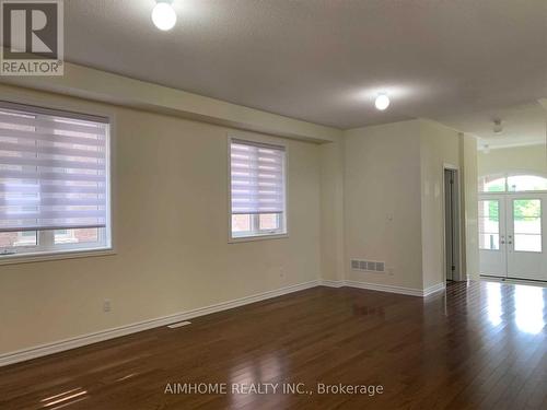 45 Allangrove Avenue E, East Gwillimbury, ON - Indoor Photo Showing Other Room