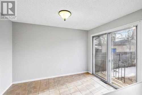 1515 43 Street Se, Calgary, AB - Indoor Photo Showing Other Room