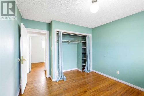 1515 43 Street Se, Calgary, AB - Indoor Photo Showing Other Room