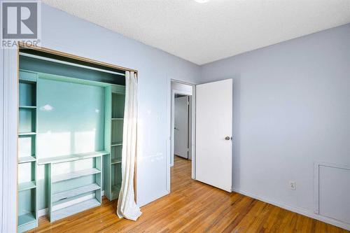 1515 43 Street Se, Calgary, AB - Indoor Photo Showing Other Room