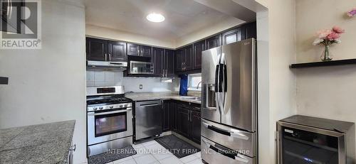 106 - 250 John Garland Boulevard, Toronto, ON - Indoor Photo Showing Kitchen