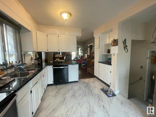 9624 75A St Nw, Edmonton, AB - Indoor Photo Showing Kitchen With Double Sink