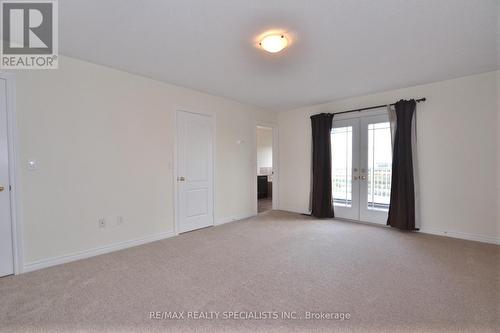 220 Mclaughlin Avenue, Milton, ON - Indoor Photo Showing Other Room