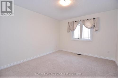 220 Mclaughlin Avenue, Milton, ON - Indoor Photo Showing Other Room