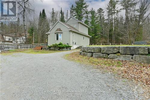 3225B River Road, Horton, ON - Outdoor