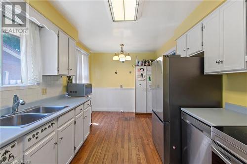 75 Maureen Avenue, Welland, ON - Indoor Photo Showing Kitchen With Double Sink