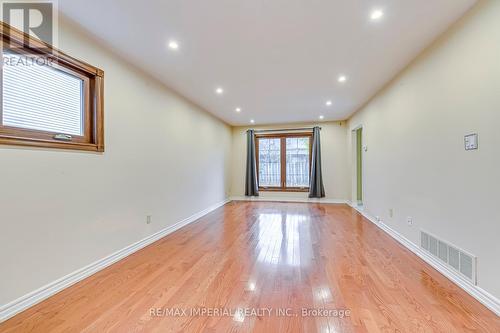 2226 Munns Avenue, Oakville, ON - Indoor Photo Showing Other Room