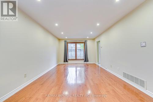 2226 Munns Avenue, Oakville, ON - Indoor Photo Showing Other Room