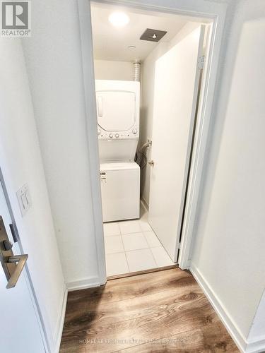 1709 - 20 Edward Street, Toronto, ON - Indoor Photo Showing Laundry Room